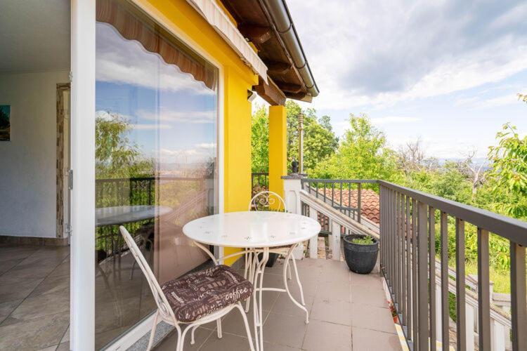 Apartments Nika With Swimming Pool And Beautiful Sea View Dobrec Экстерьер фото
