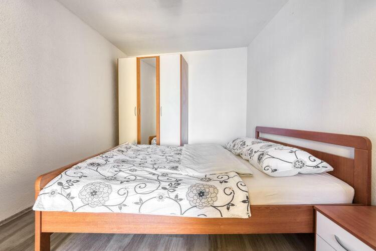 Apartments Nika With Swimming Pool And Beautiful Sea View Dobrec Экстерьер фото